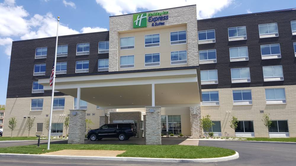 Holiday Inn Exp Stes West 4