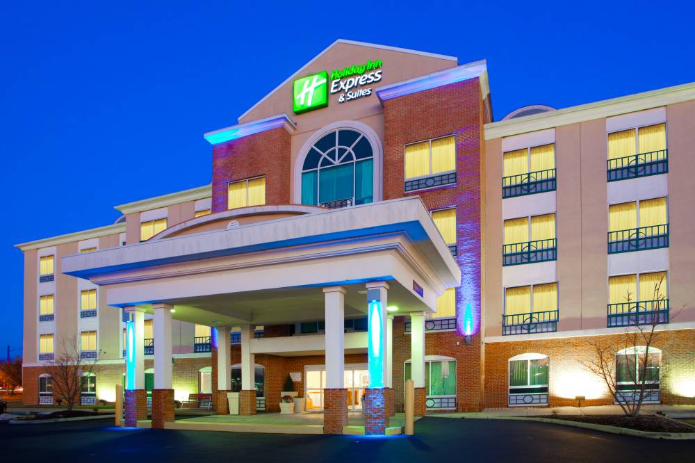 Holiday Inn Exp Stes Woodbridg 7