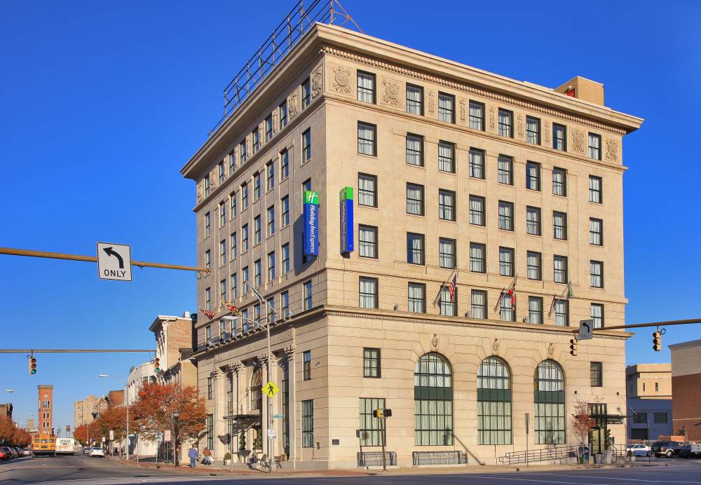 Holiday Inn Express Baltimore Downtown 3