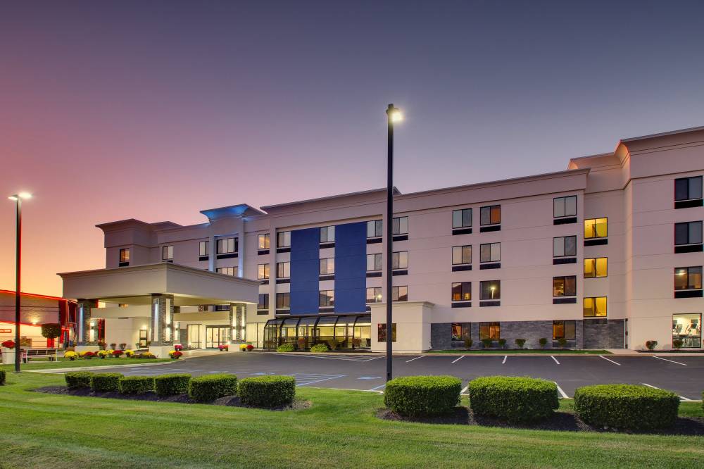 Holiday Inn Express Fishkill 9