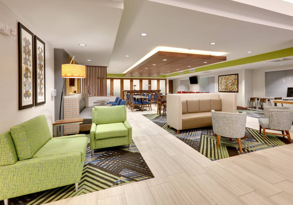 Holiday Inn Express 7