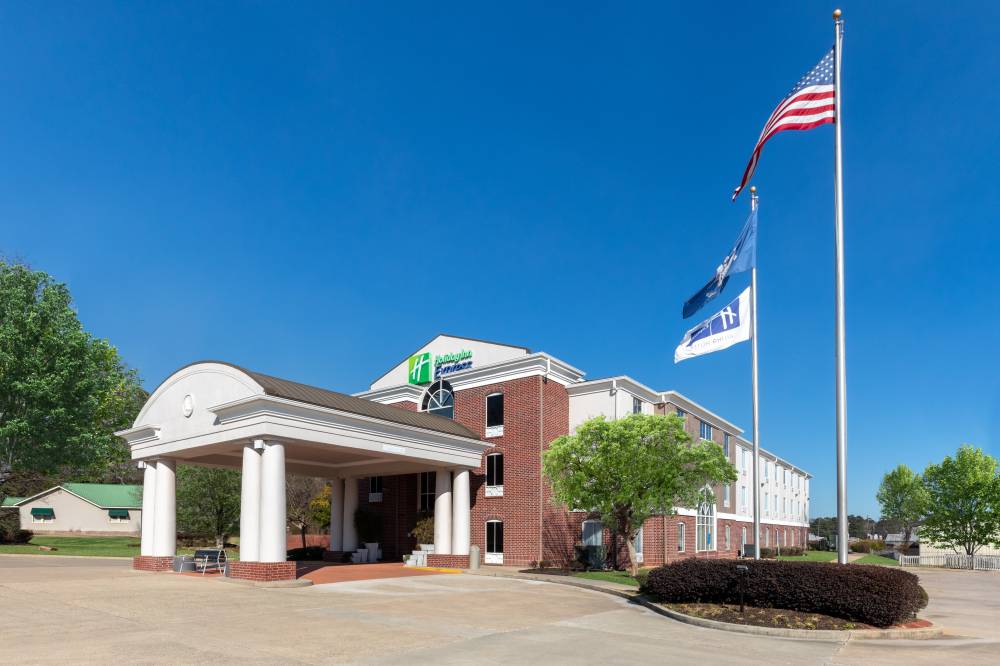 Holiday Inn Express Minden 10