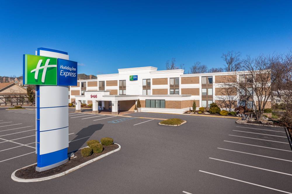 Holiday Inn Express Ramsey 4