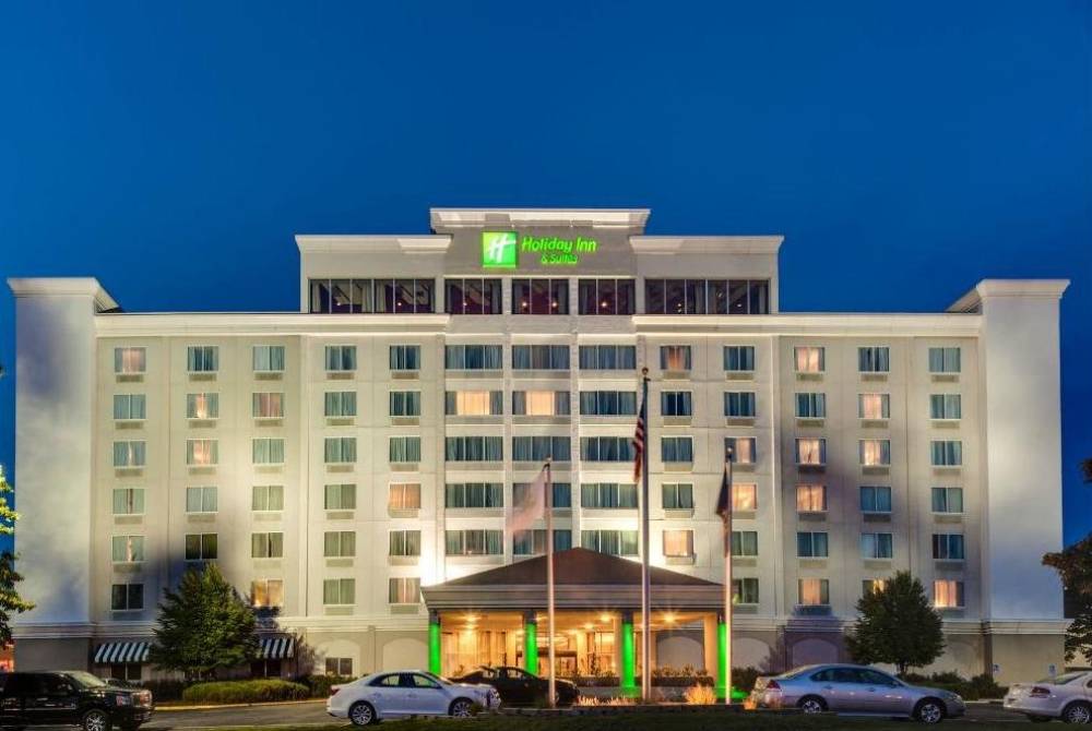 Holiday Inn Htl And Stes West 7