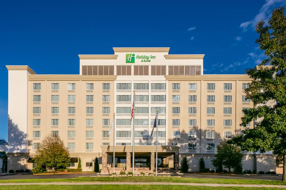 Holiday Inn Htl And Stes West 6