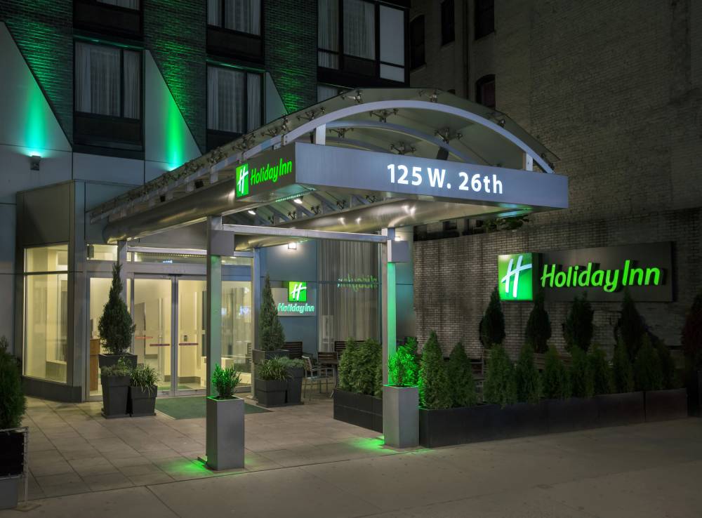 Holiday Inn Manhattan 6th Ave 2