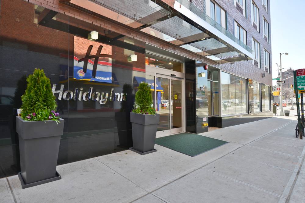 Holiday Inn Manhattan East 6