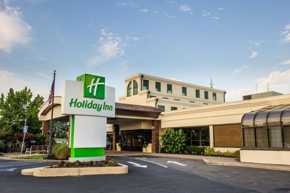 Holiday Inn Plainview 8