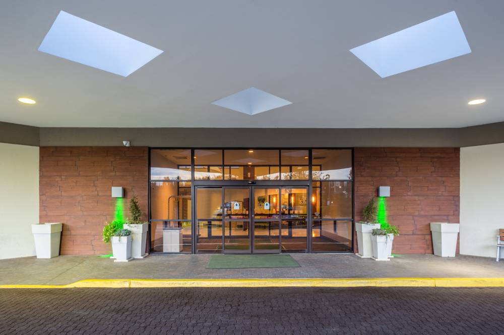 Holiday Inn Swedesboro 9