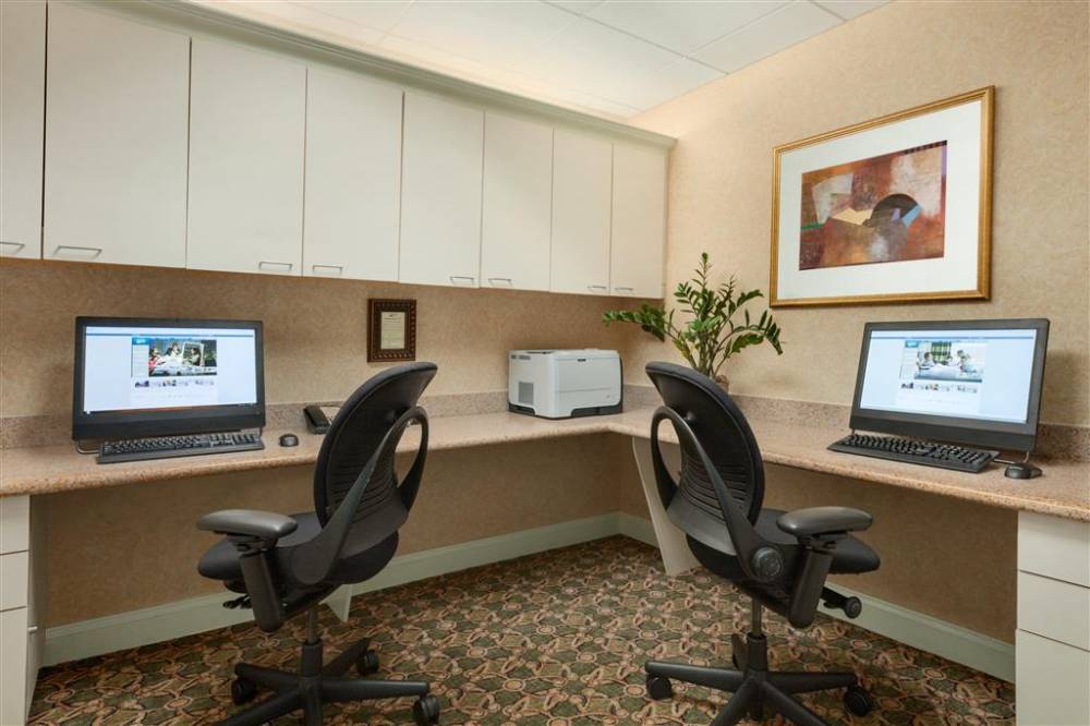 Homewood Suites By Hilton Falls Church - I-495  At  Rt. 50 5