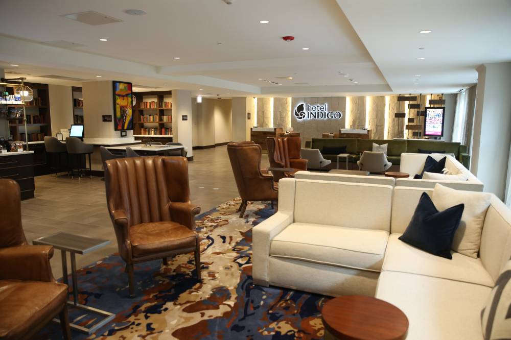 Hotel Indigo Naperville 5