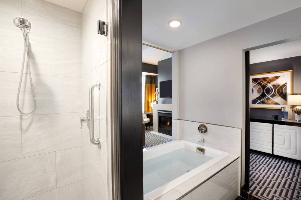 King Spa Guest Room - Bathroom