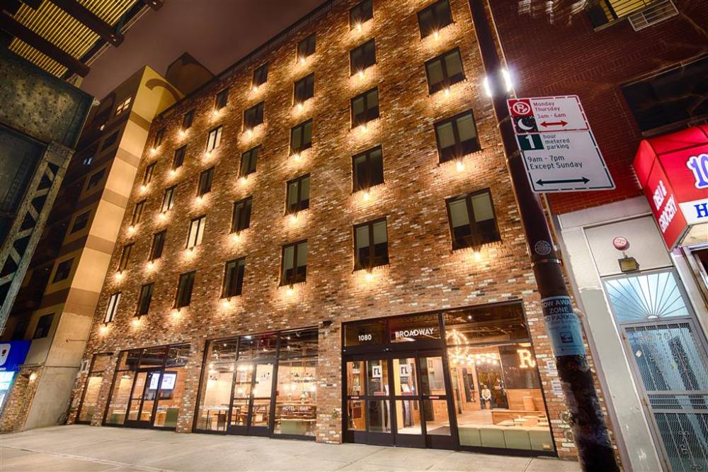 Hotel RL Brooklyn Front Exterior