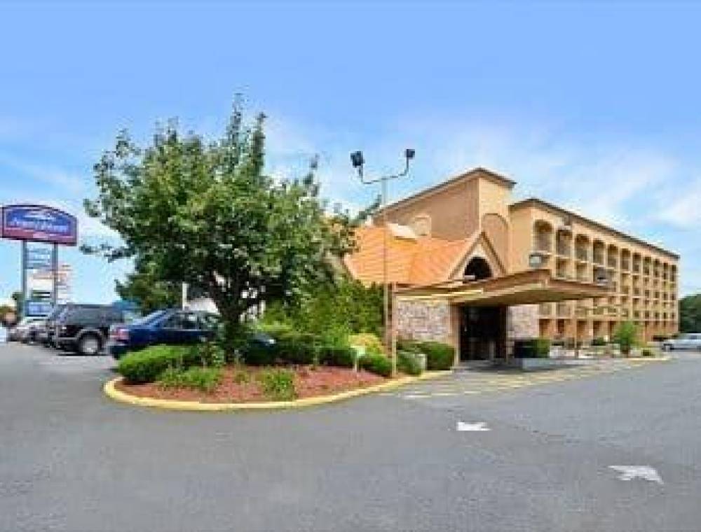 Howard Johnson By Wyndham Clifton Nj 2