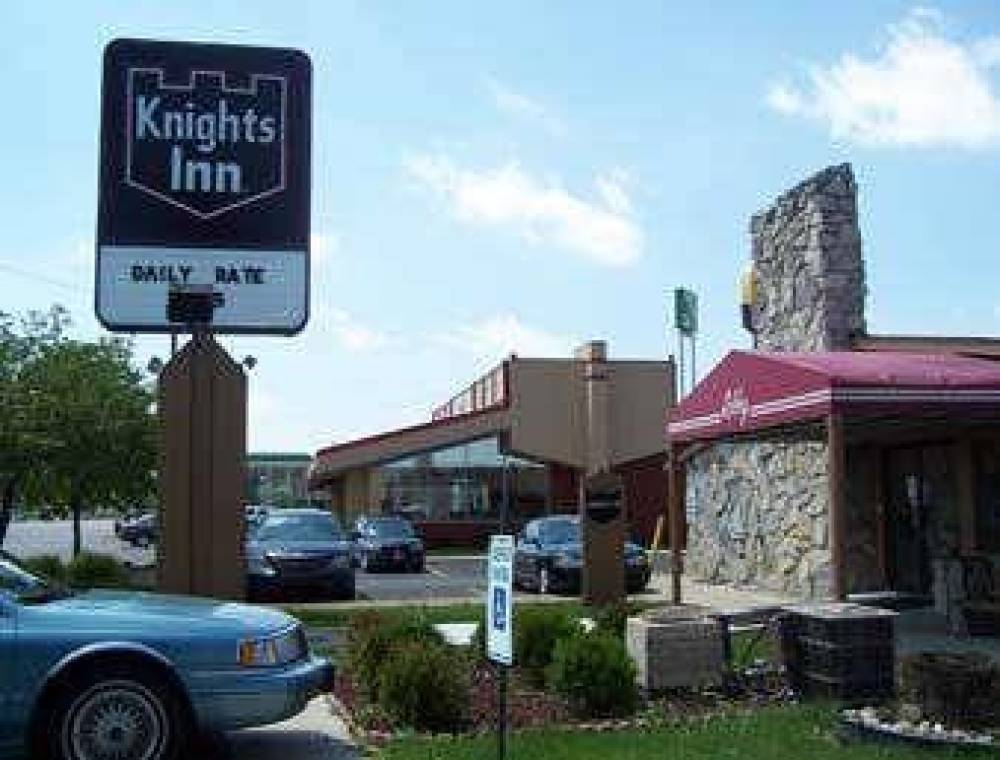 Welcome to Rossford Knights Inn