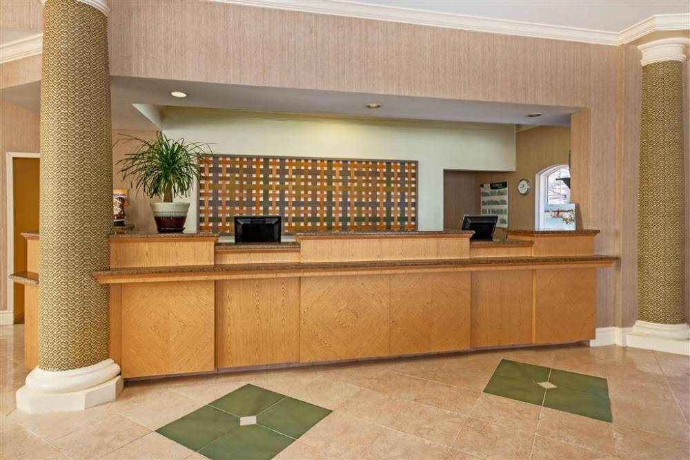 La Quinta Inn Ste West 3