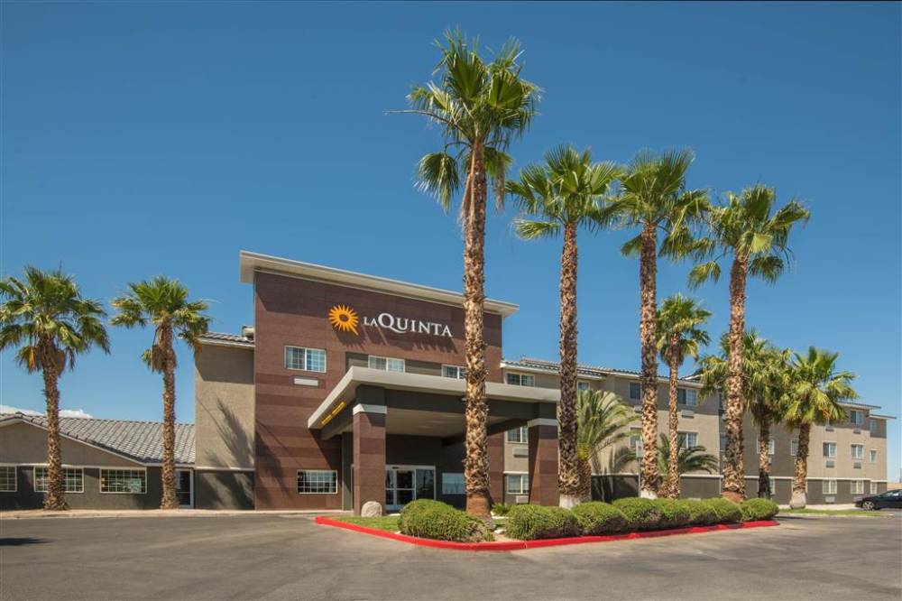 La Quinta Inn & Suites By Wyndham Las Vegas Nellis 2