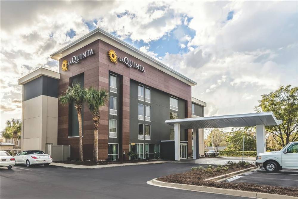 La Quinta Inn & Suites By Wyndham Myrtle Beach - N Kings Hwy 1