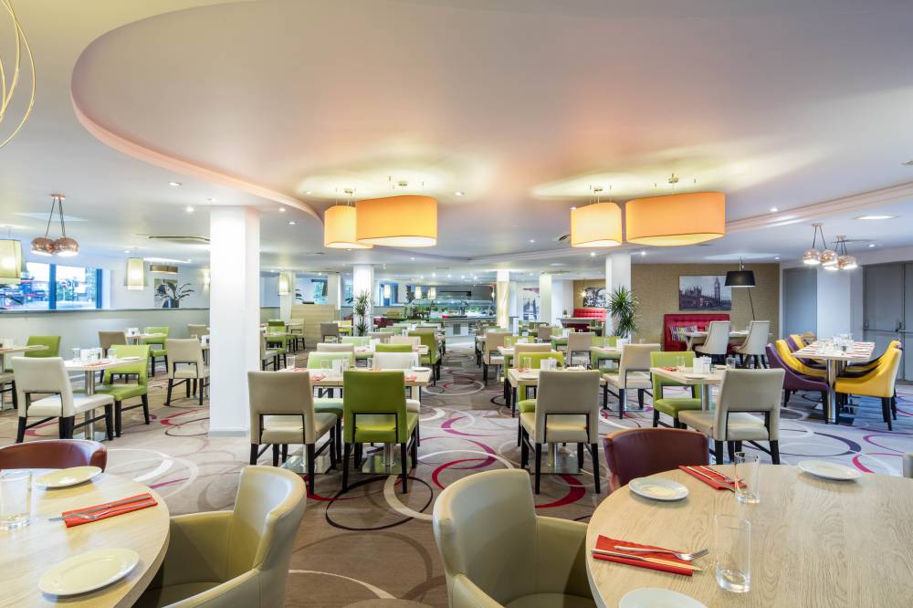 Leonardo Hotel London Heathrow Airport 7