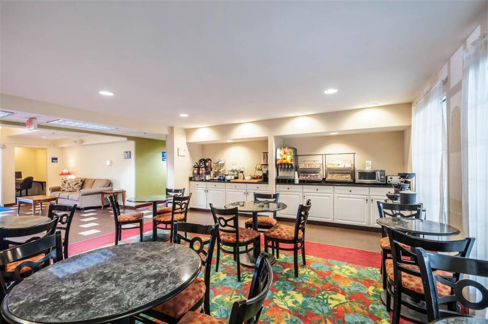 Mainstay Suites Frederick 10