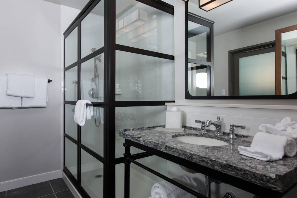 Double/Double Suite - Bathroom