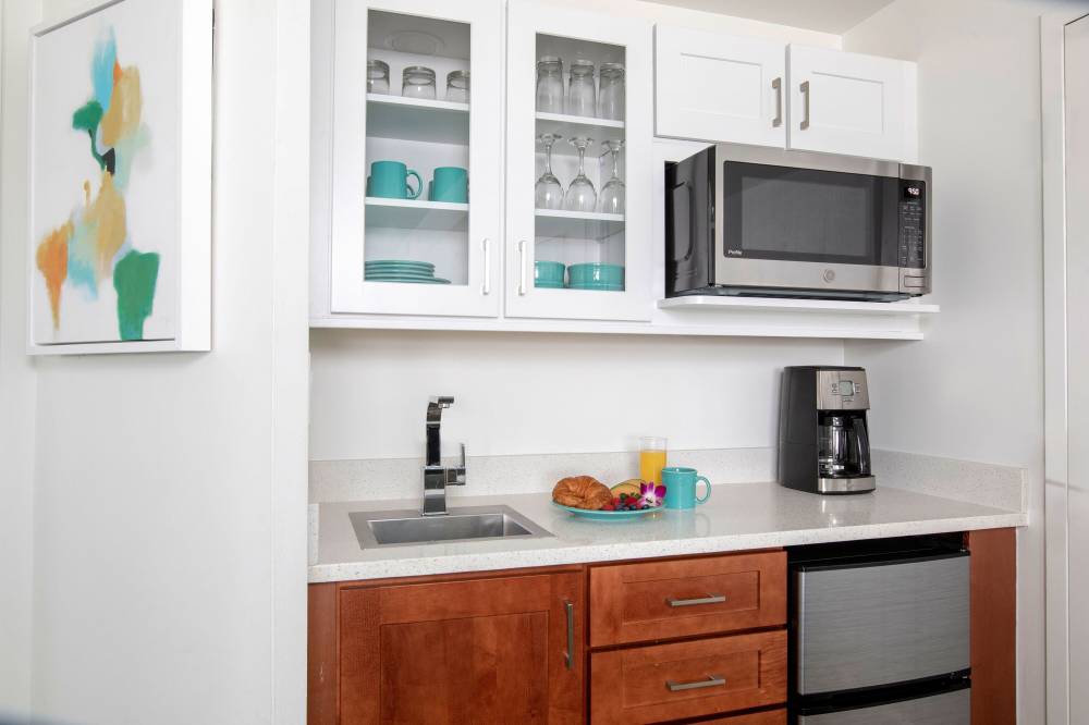 Guest Room - Kitchenette