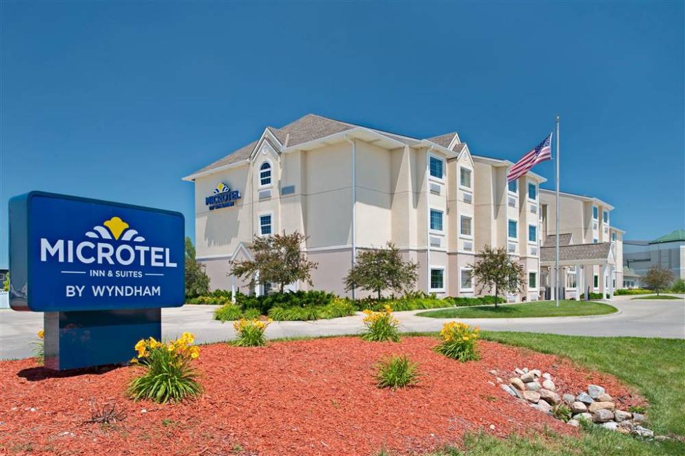 Welcome to the Microtel Inn Council Bluffs