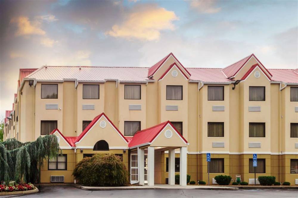 Microtel Inn and Suites by Wyndham Knoxville