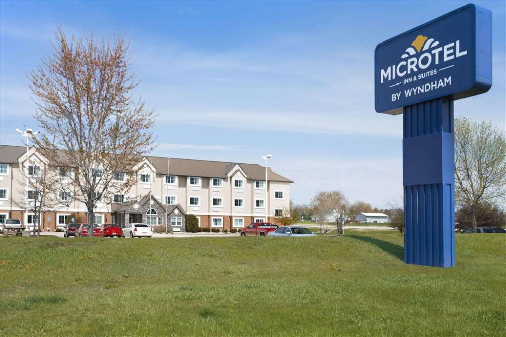 Welcome to Microtel Inn by WY Marion Cedar Rapids