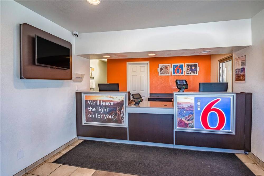 Motel 6 Salt Lake City 2