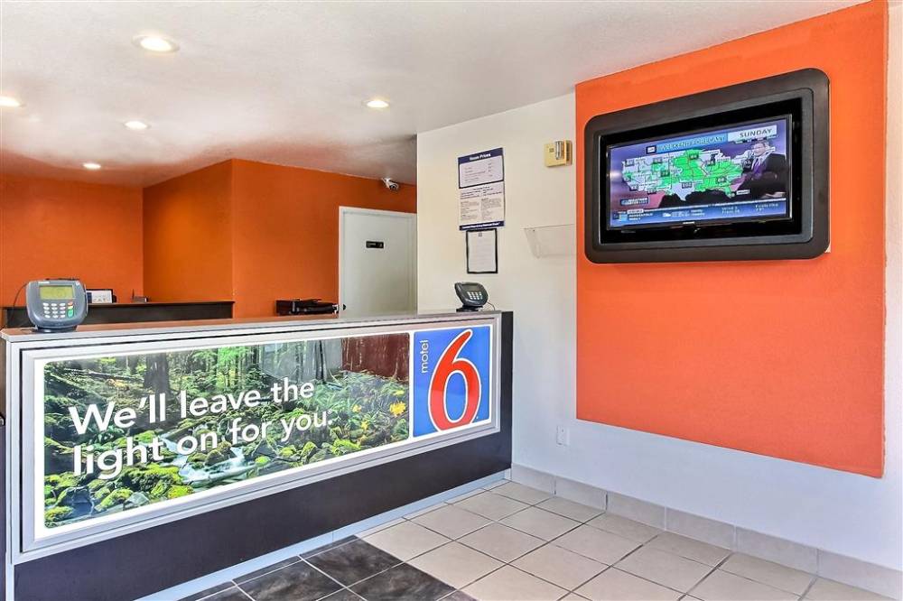 Motel 6 San Jose Airport 3