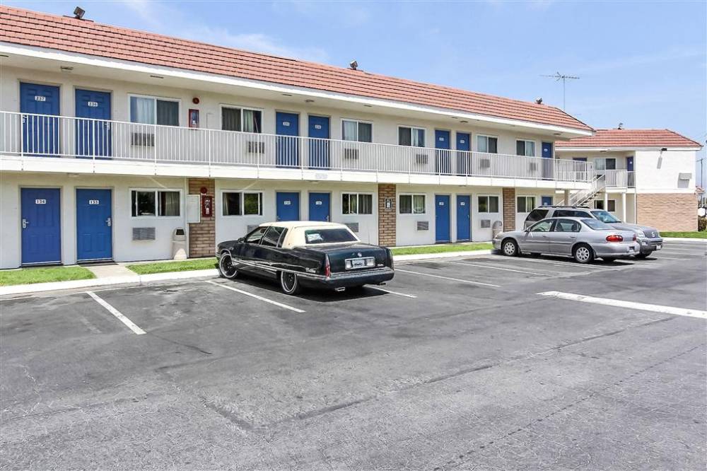 Motel 6 San Jose Airport 2