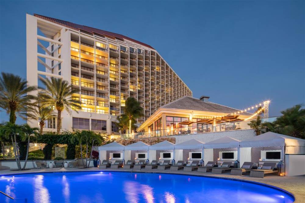 Naples Grande Palm Pool and Exterior View