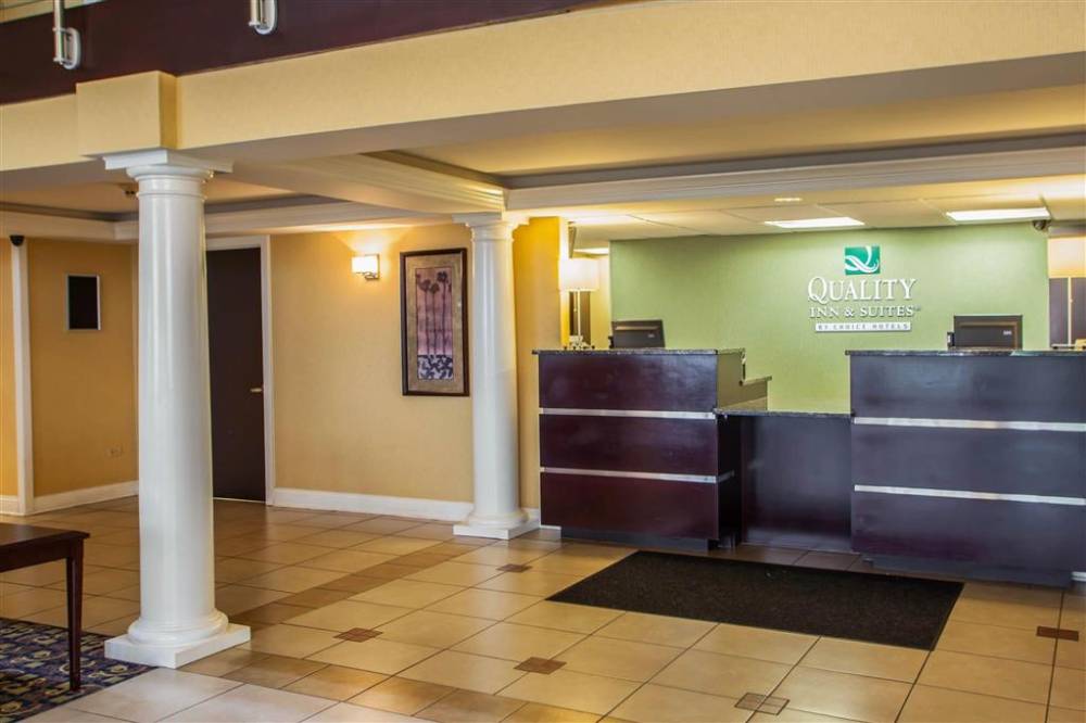 Quality Inn And Suites St Charles -west Chicago 7