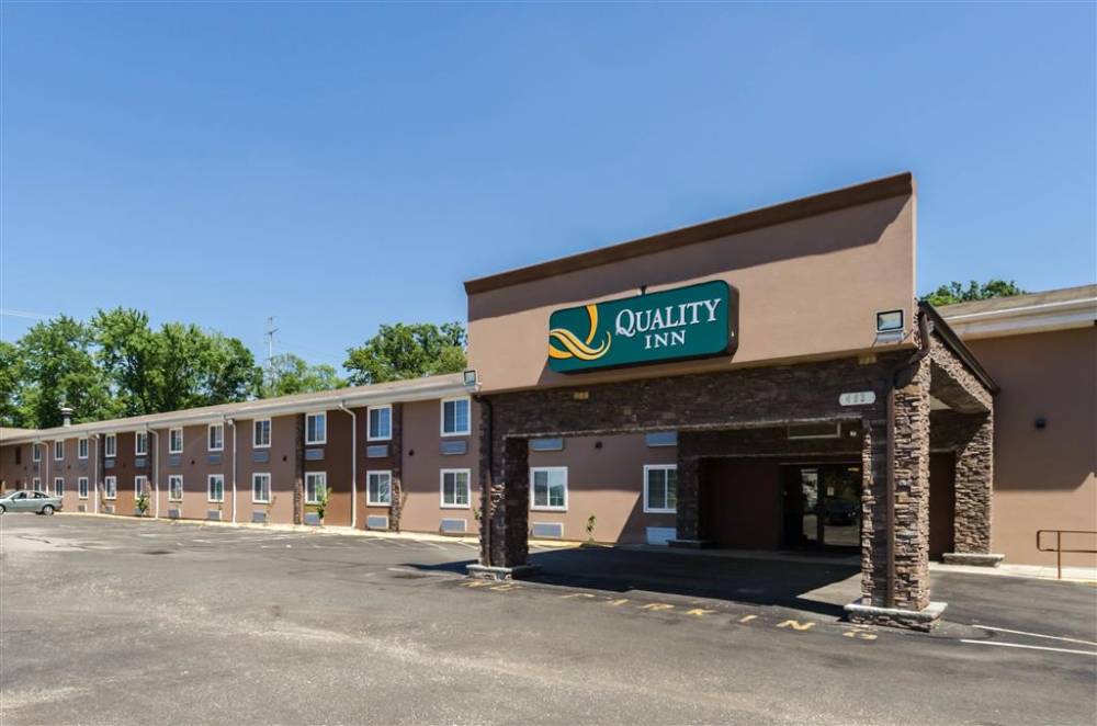 Quality Inn Chicopee-springfield 3