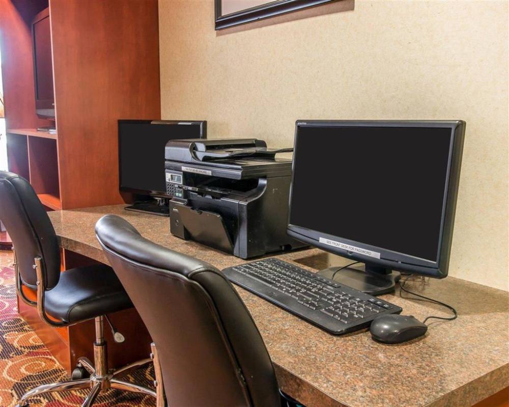 Business center with free wireless Internet access