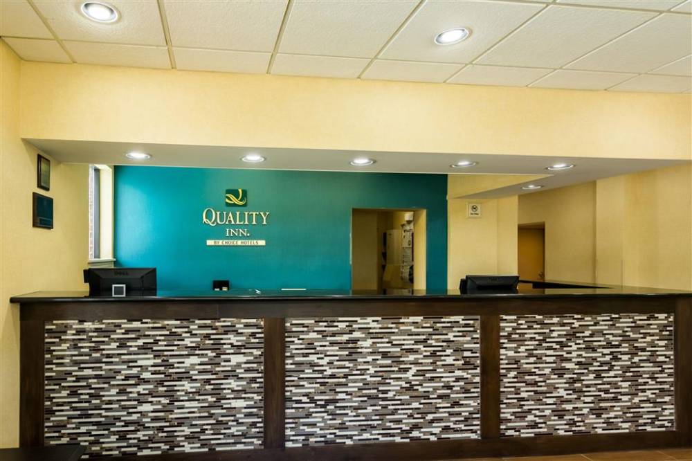 Quality Inn 4