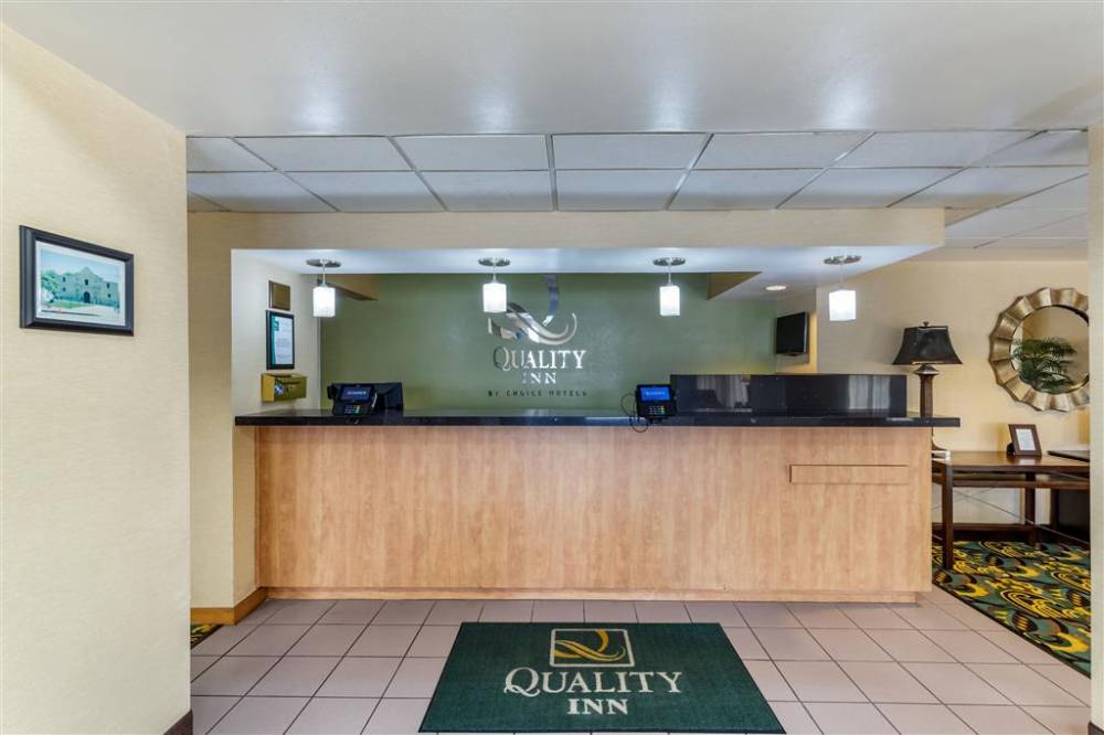 Quality Inn San Antonio Fiesta At Six Fl 4