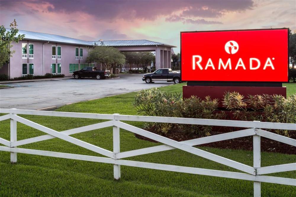 Welcome to the Ramada Luling