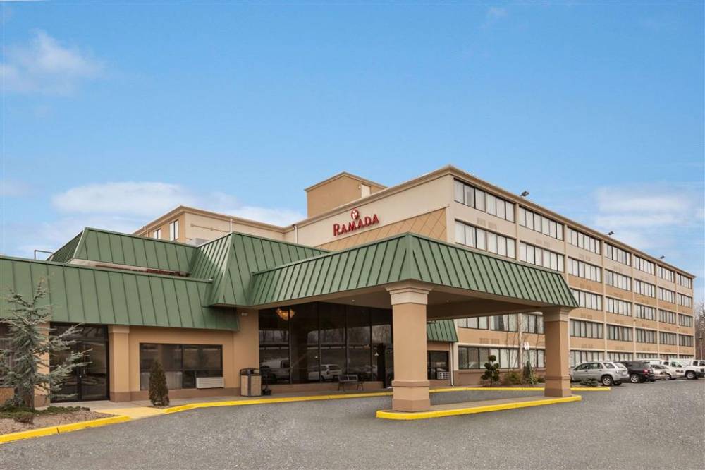 Welcome to the Ramada Rochelle Park Near Paramus