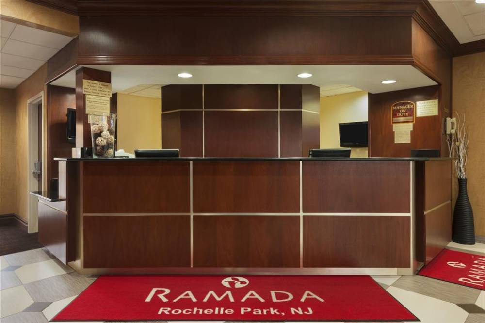 Ramada By Wyndham Rochelle Park Near Paramus 3