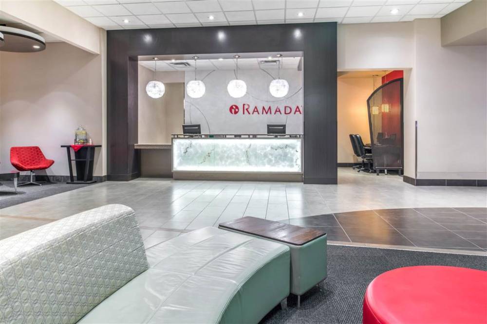 Ramada By Wyndham Saskatoon 8