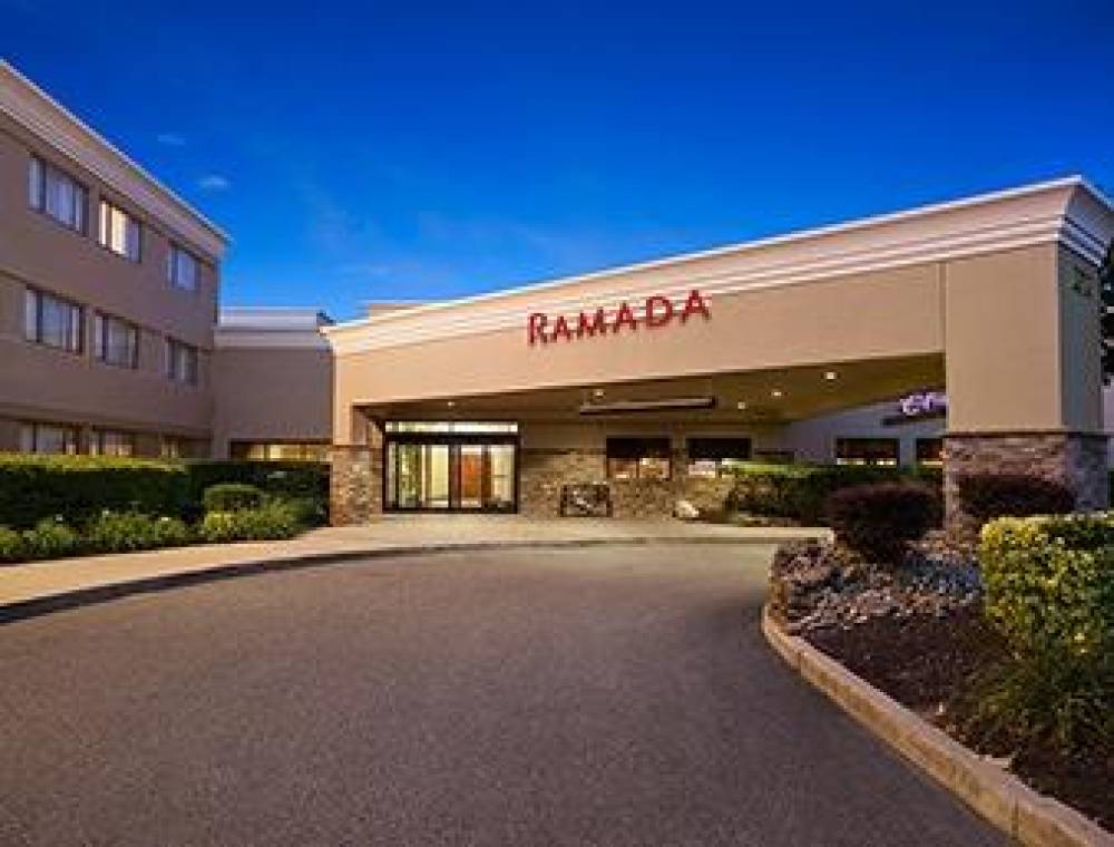 Ramada By Wyndham Toms River 2