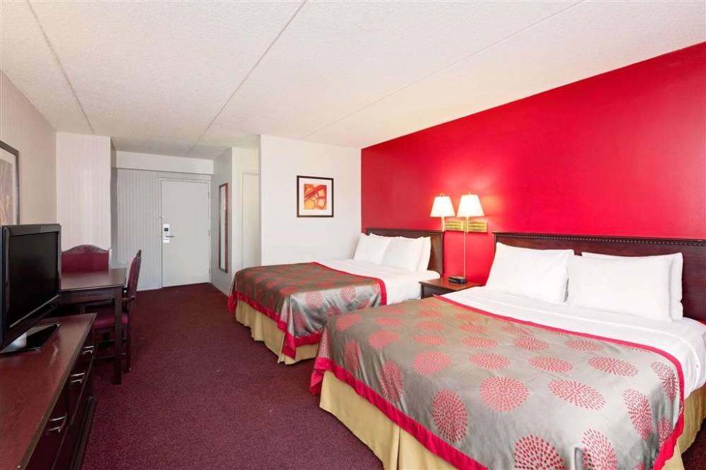 Ramada Limited Calgary Northwest 3