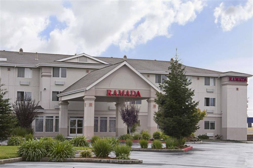 Welcome to the Ramada Limited Redding