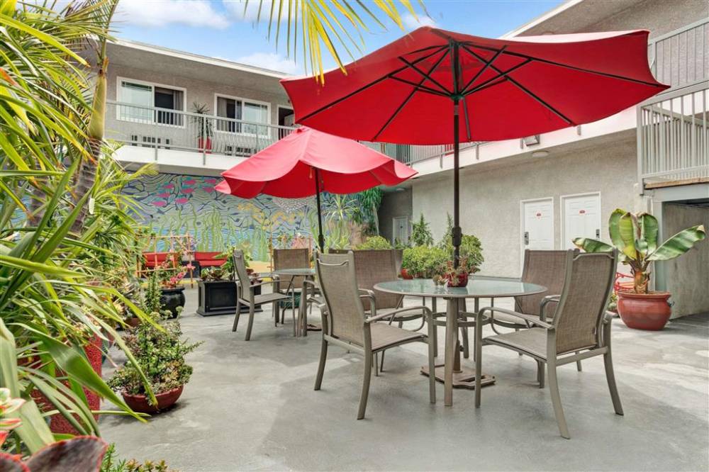 Ramada Limited Redondo Beach 2