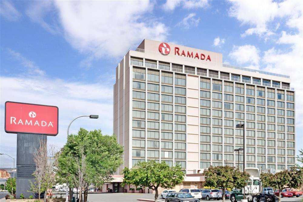 Welcome to the Ramada Reno Hotel and Casino