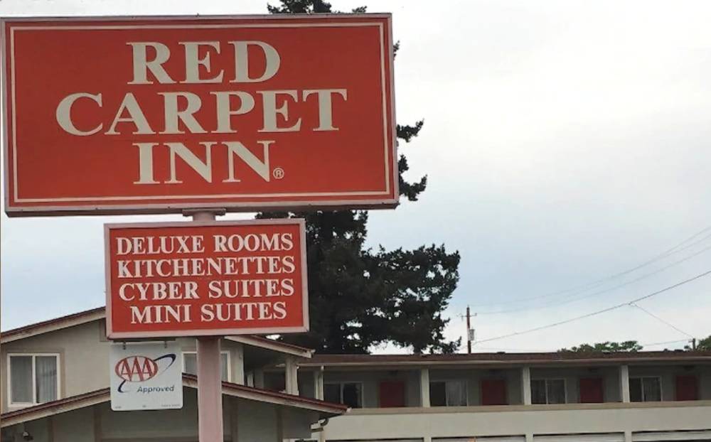 Red Carpet Inn Medford 3