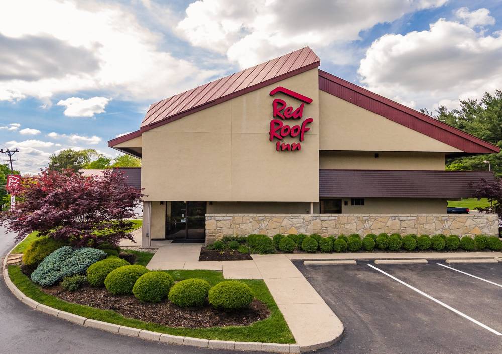 Red Roof Cincinnati Northeast-blue Ash 10