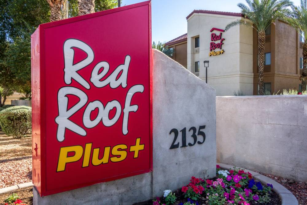 Red Roof Plus+tempe - Phoenix Airport  8